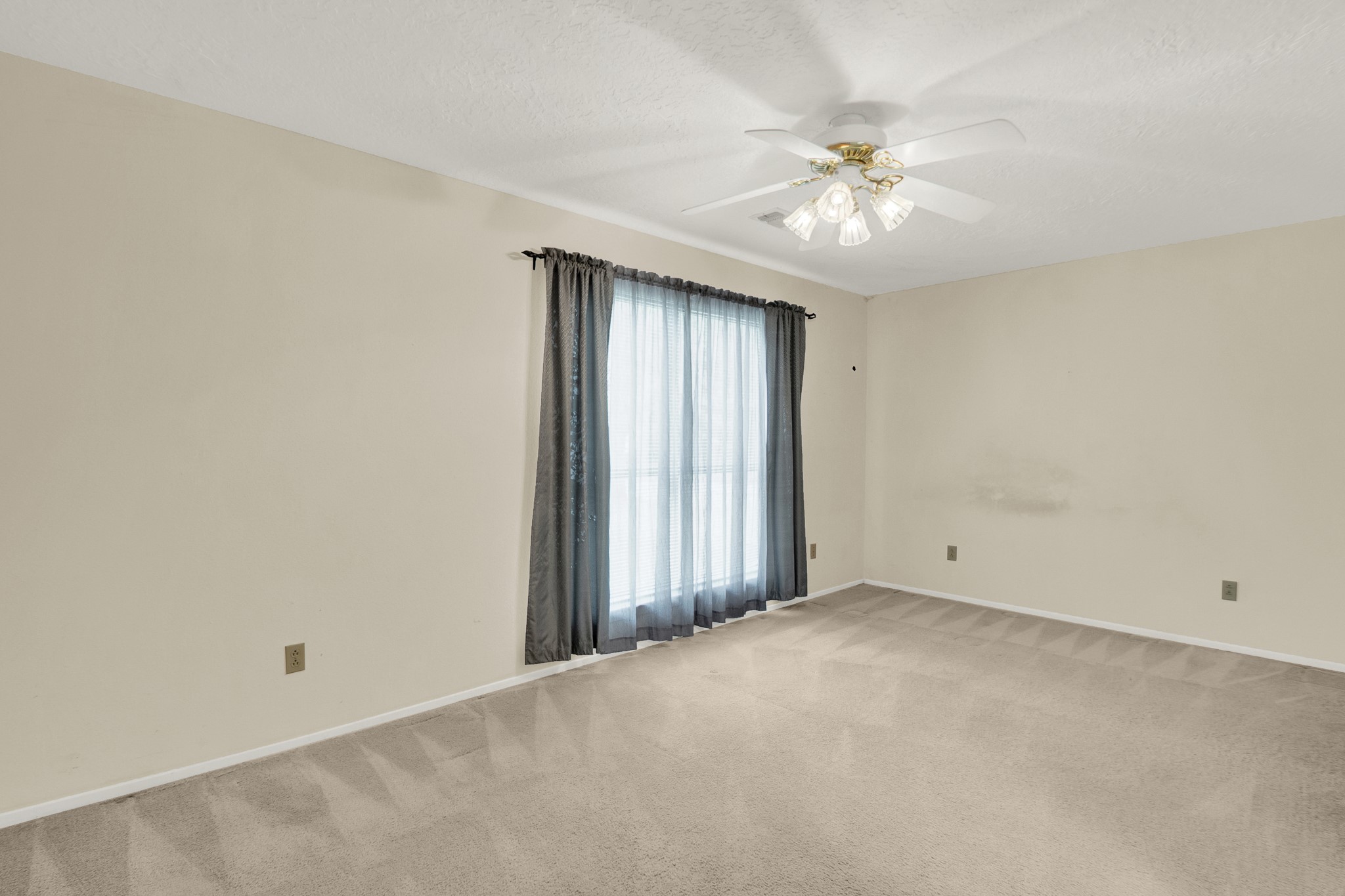 1714 Coe Road Pinehurst, TX 77362 - Photo 34 of 40