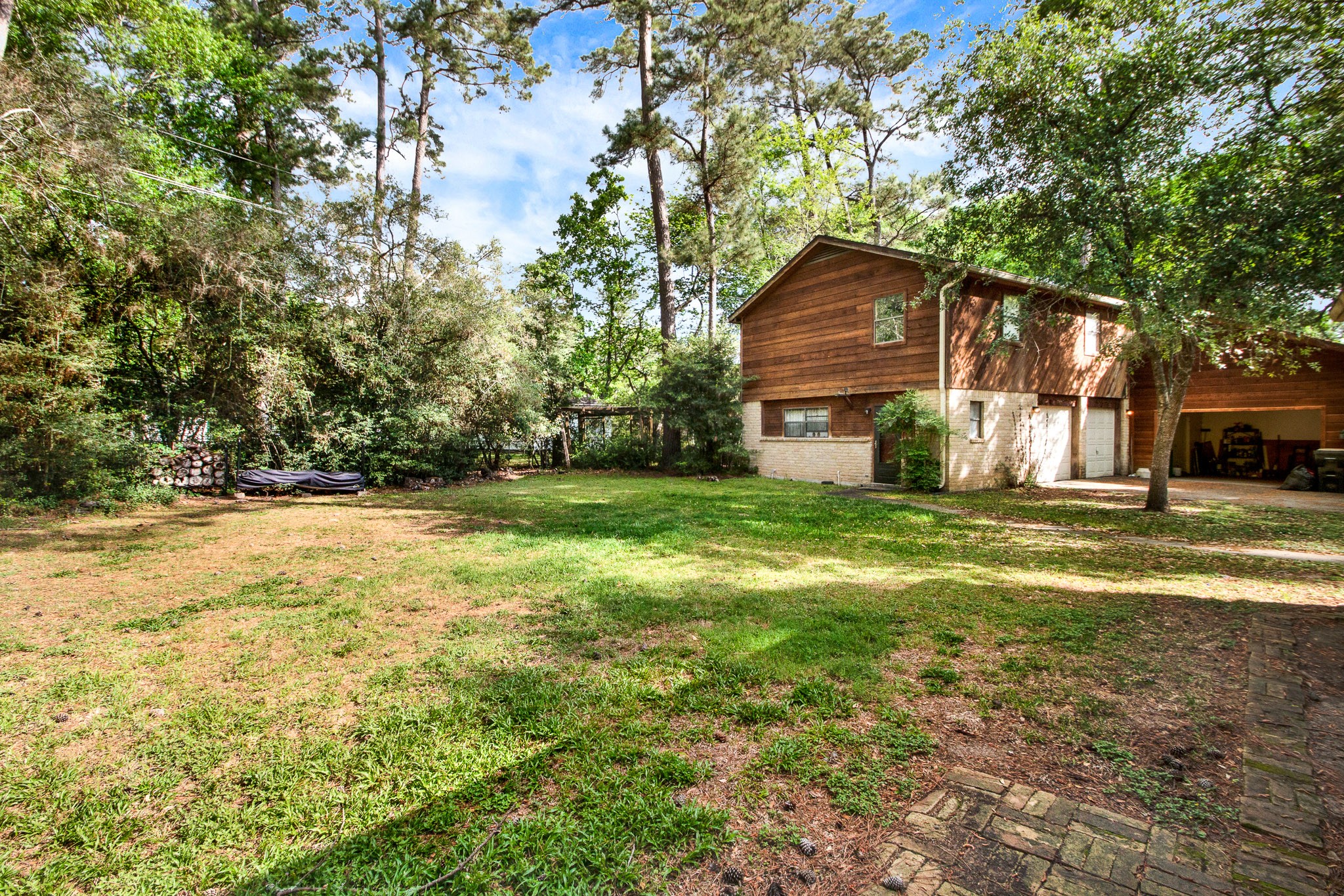 1714 Coe Road Pinehurst, TX 77362 - Photo 7 of 40