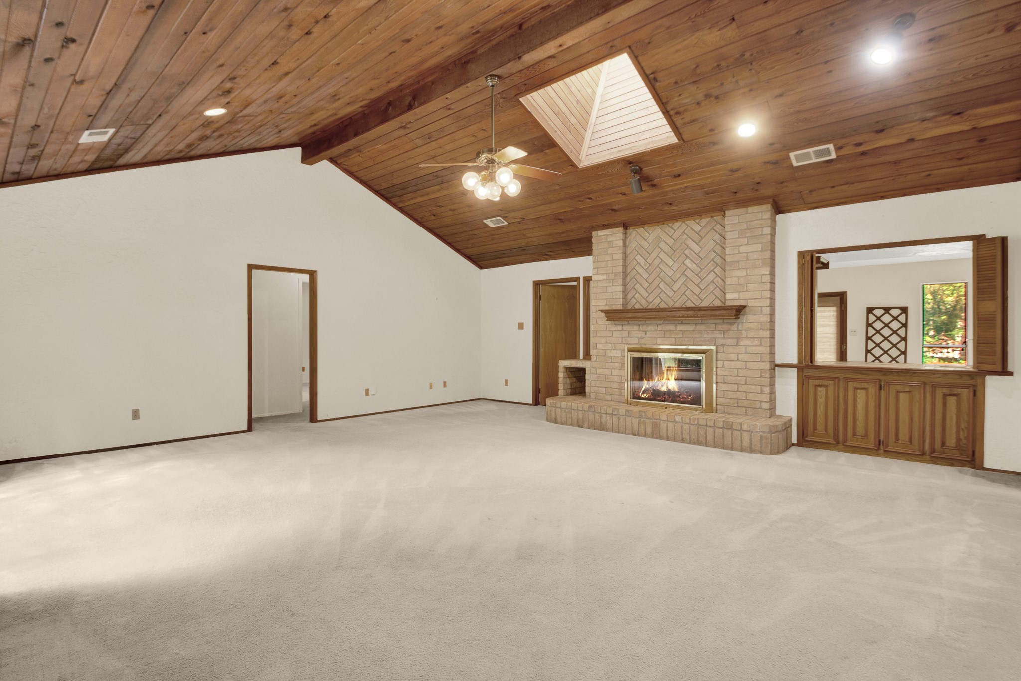 1714 Coe Road Pinehurst, TX 77362 - Photo 10 of 40