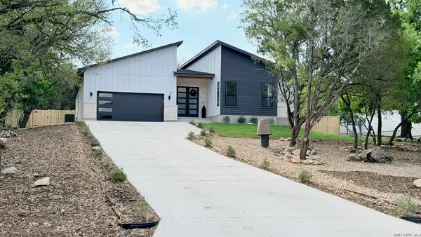 $685,000 | 120 River Vw Drive, Boerne, TX 78006