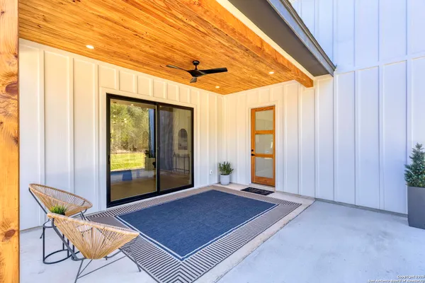 $685,000 | 120 River Vw Drive, Boerne, TX 78006