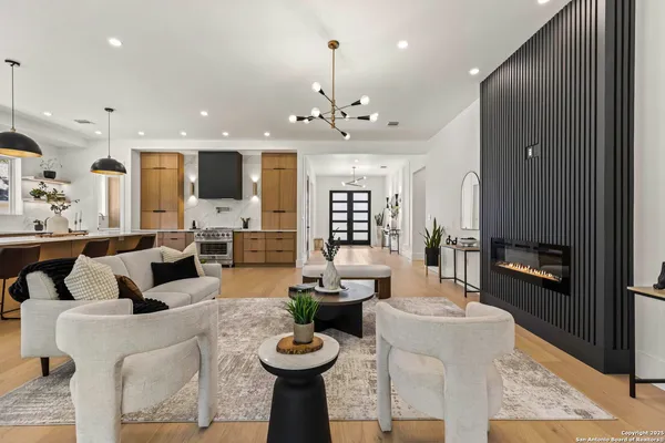 $685,000 | 120 River Vw Drive, Boerne, TX 78006
