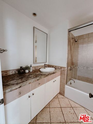 $1,899,000 | 716 North June Street, Los Angeles, CA 90038