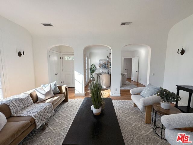 $1,899,000 | 716 North June Street, Los Angeles, CA 90038