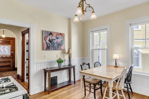 $729,000 | 37 Banks Street, Unit 1, Somerville, MA 02144