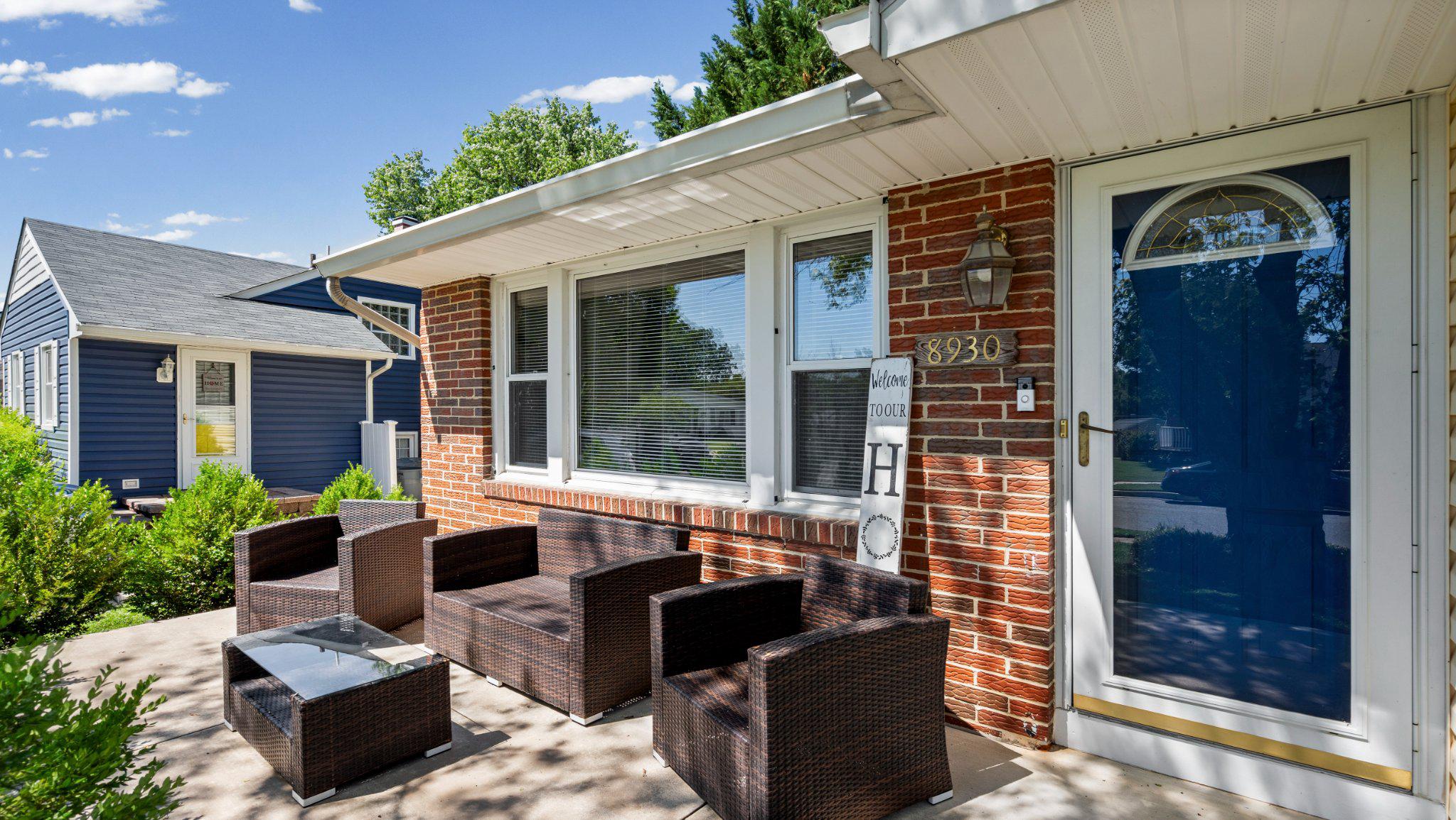 8930 Parlo Road Baltimore, MD 21236 - Photo 4 of 36 Front Porch