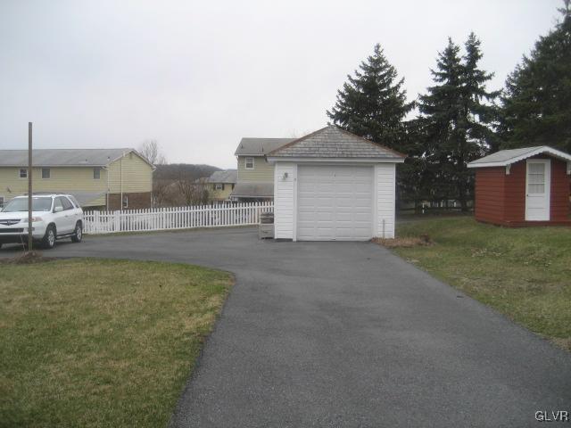 2906 Cherryville Road Northampton, PA 18067 - Photo 4 of 34 Gallery Image 4