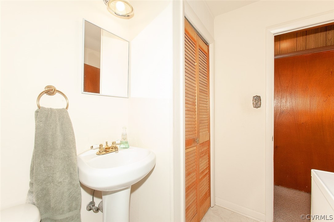 712 Compton Road Colonial Heights, VA 23834 - Photo 24 of 36 Gallery Image 24