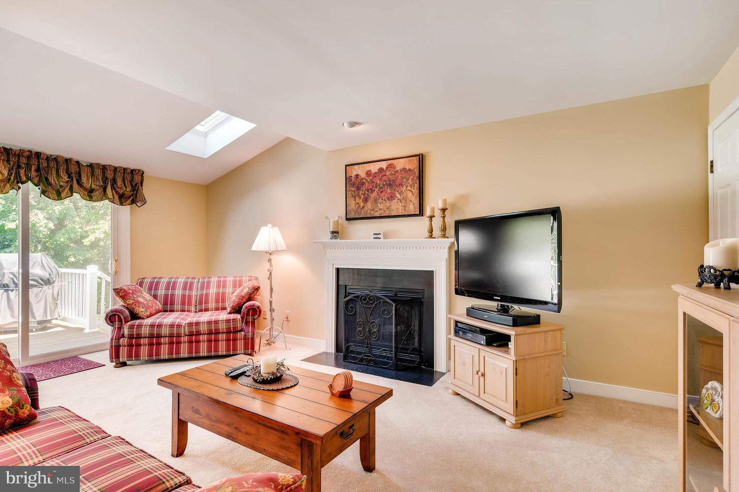 9001 Gardenia Road Baltimore, MD 21236 - Photo 12 of 30 Family Room with access to your Rear Deck