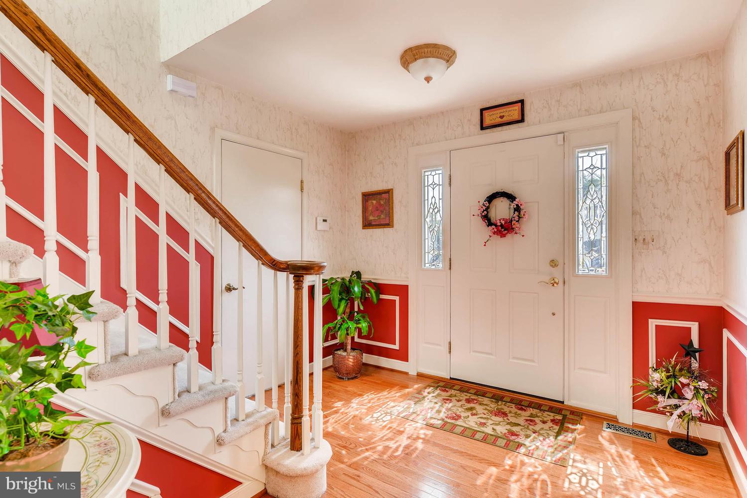 2 story Foyer Main Entrance