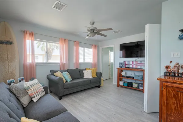 $324,999 | 510 Oyster Street, Surfside Beach, TX 77541