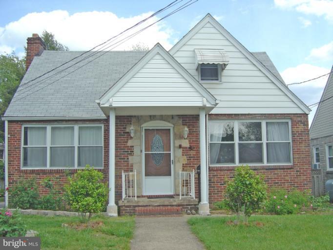 1945 Sunberry Road Dundalk, MD 21222 - Photo 8 of 8 Exterior (Front)