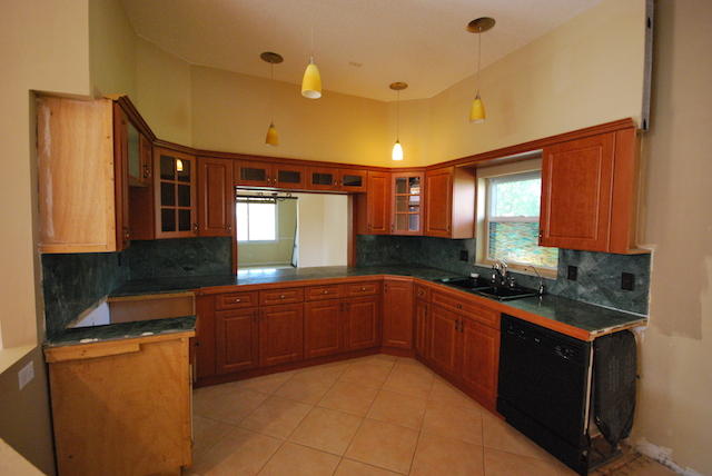 1396 Southwest 18th Street Boca Raton, FL 33486 - Photo 6 of 41 DSC_1172