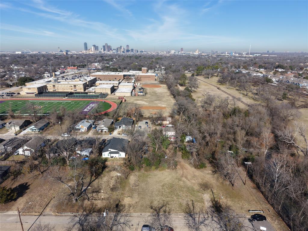 2861 Farragut Street Dallas, TX 75215 - Photo 1 of 12