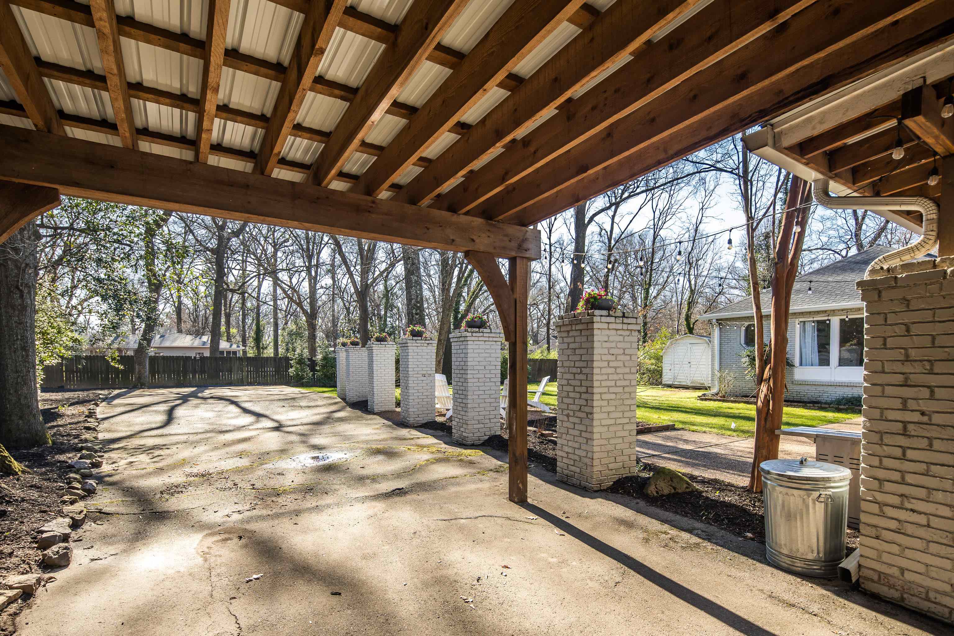 5155 Shady Grove Road Memphis, TN 38117 - Photo 36 of 40 View of patio / terrace