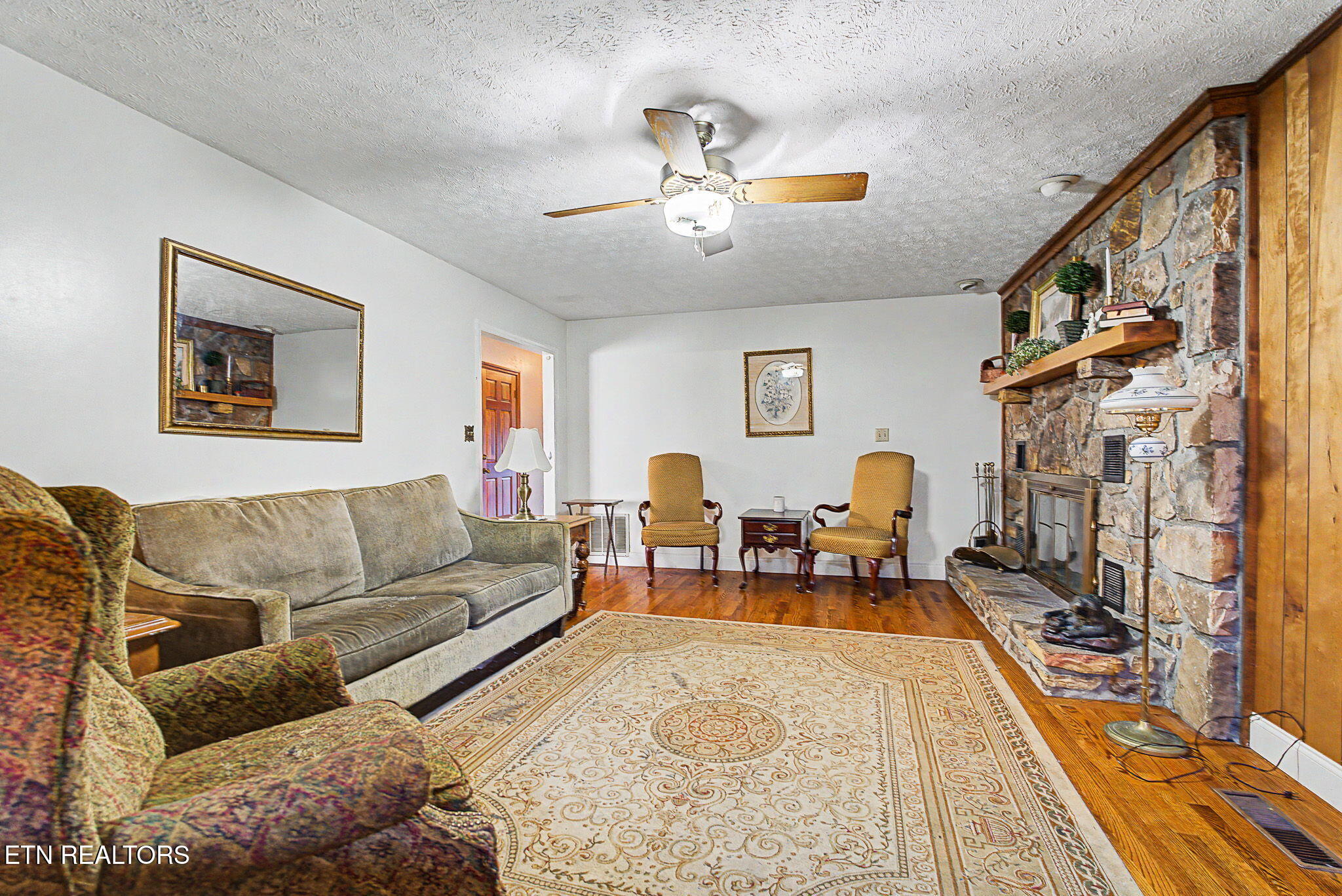 25-web-or-mls-6101-jilson-rd