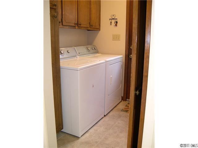 8339 Prince George Road Charlotte, NC 28210 - Photo 12 of 16 Gallery Image 12