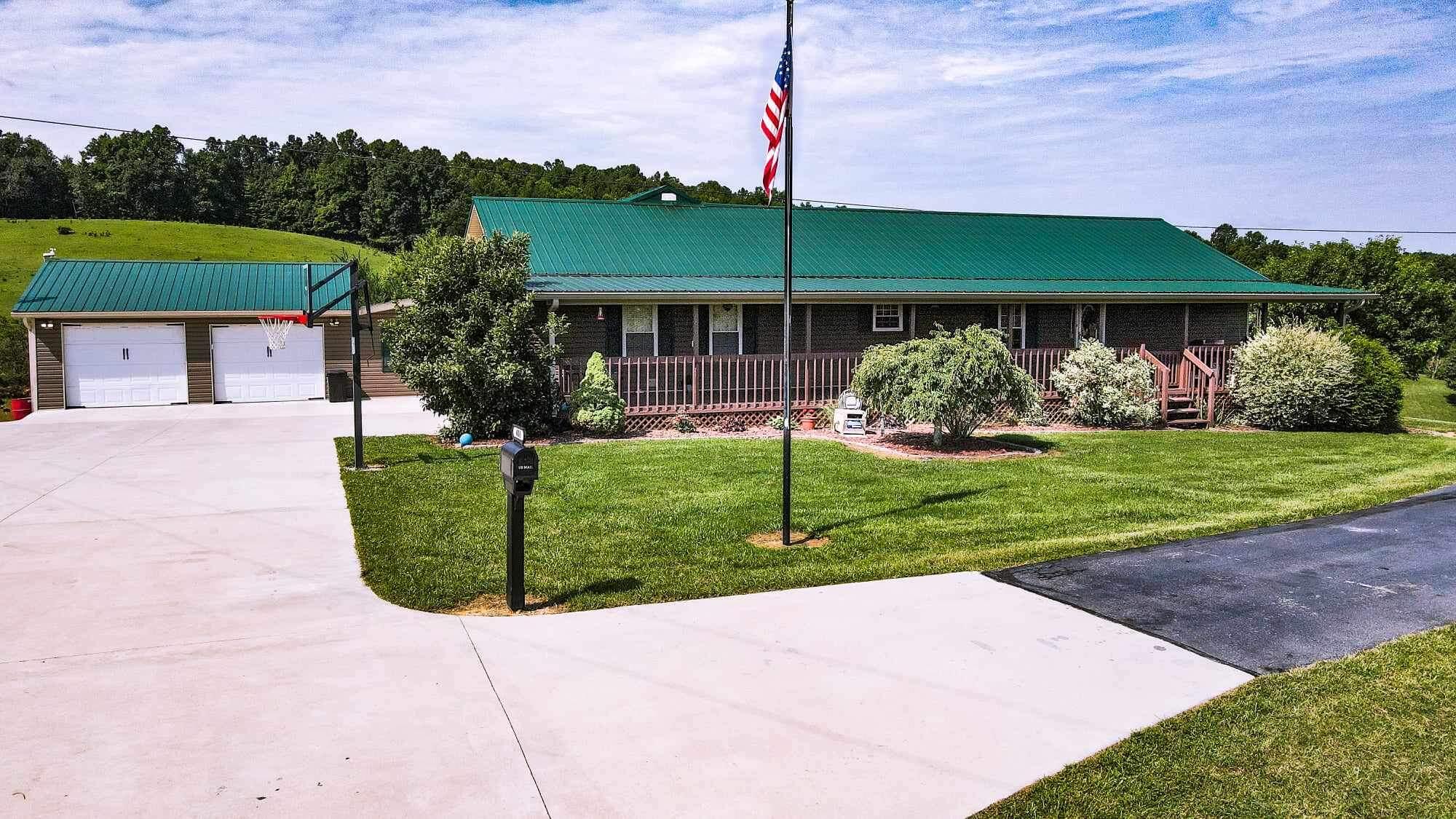408 Bailey Road Annville, KY 40402 - Photo 1 of 67 25A6C8A8-326E-4349-86E6-2B828CF1EB6C