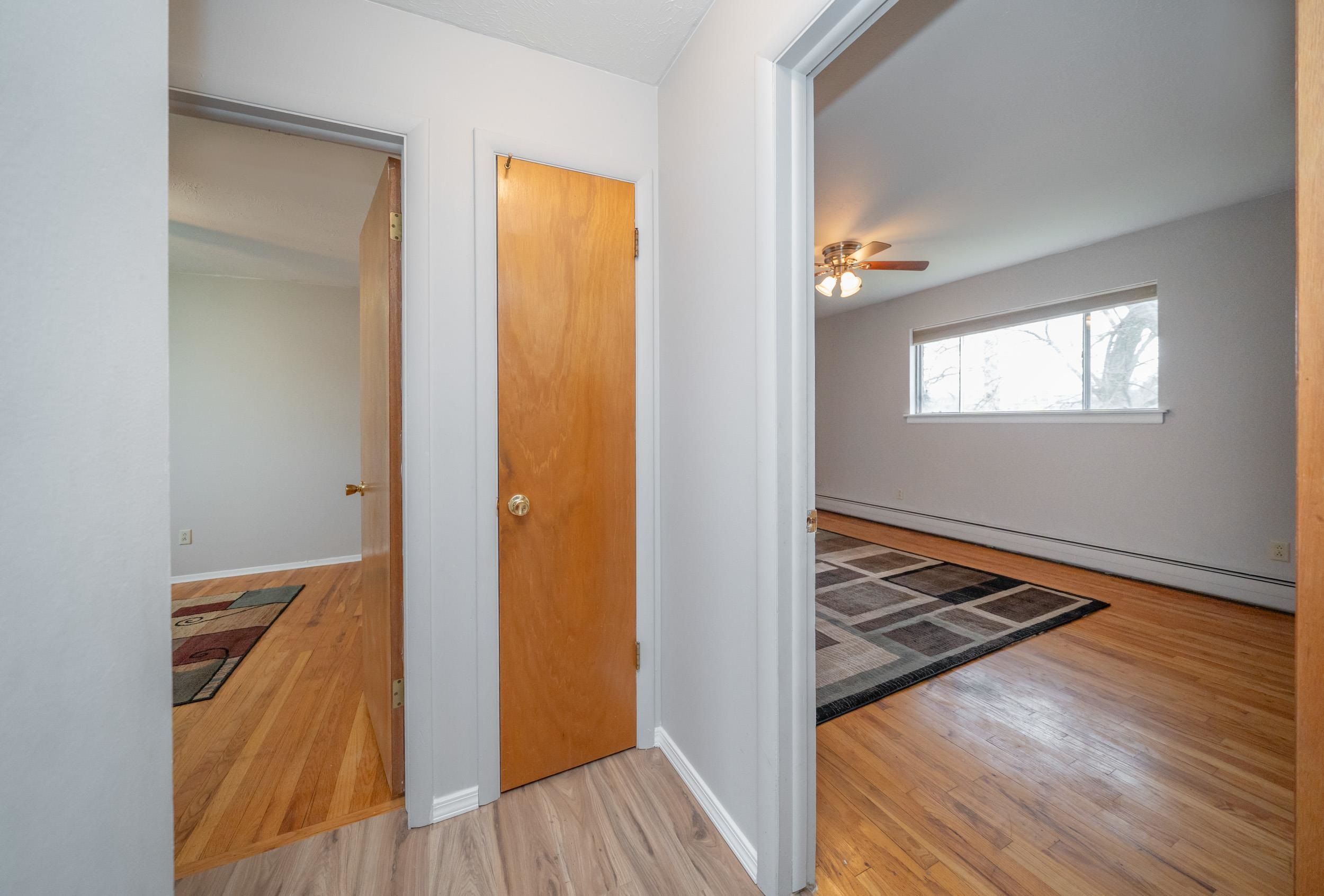 250 North Raymond Road, Unit C12 Spokane Valley, WA 99206 - Photo 18 of 32