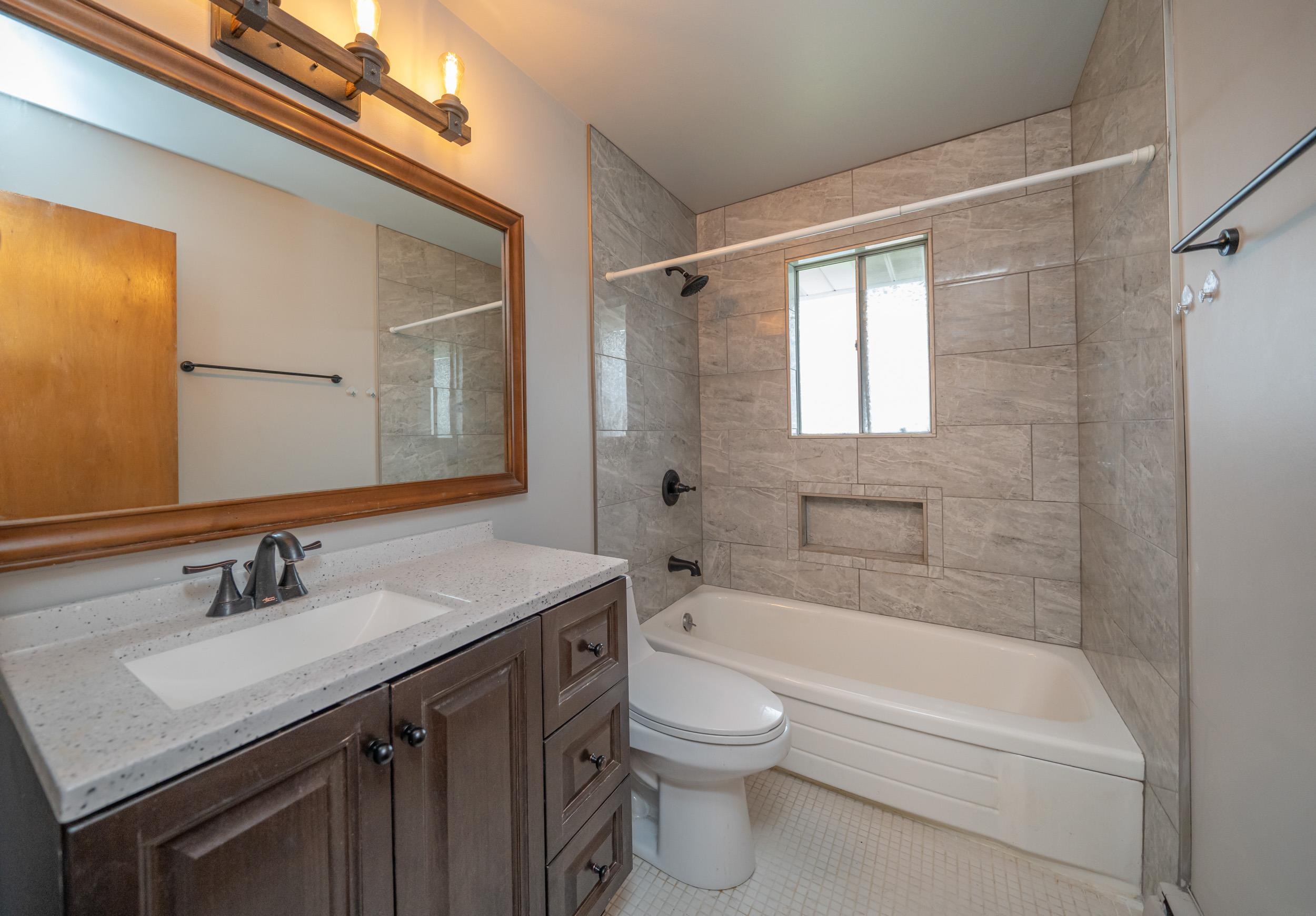 250 North Raymond Road, Unit C12 Spokane Valley, WA 99206 - Photo 23 of 32