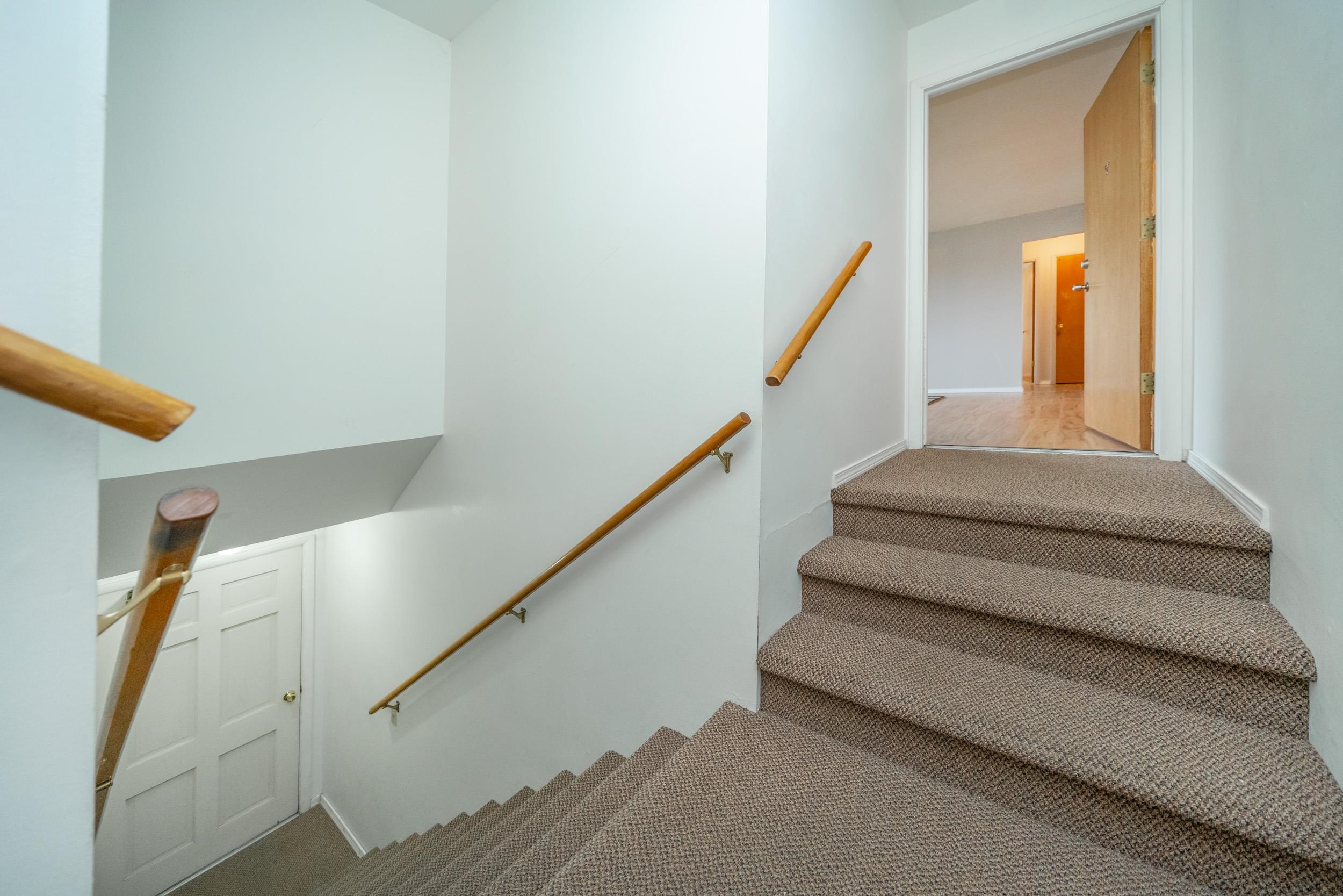 250 North Raymond Road, Unit C12 Spokane Valley, WA 99206 - Photo 29 of 32