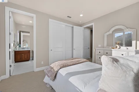 $3,849,000 | 200 Cliffecastle Court, San Ramon, CA 94583