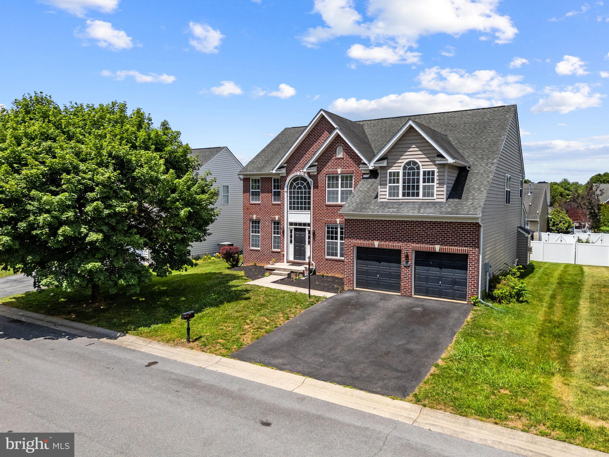 73 Thorton Hall Road Kearneysville, WV 25430 - Photo 8 of 121