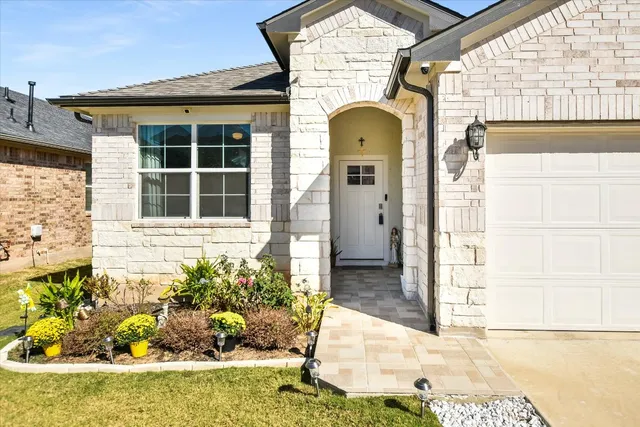 $359,999 | 213 Brooklyn Drive, Georgetown, TX 78626