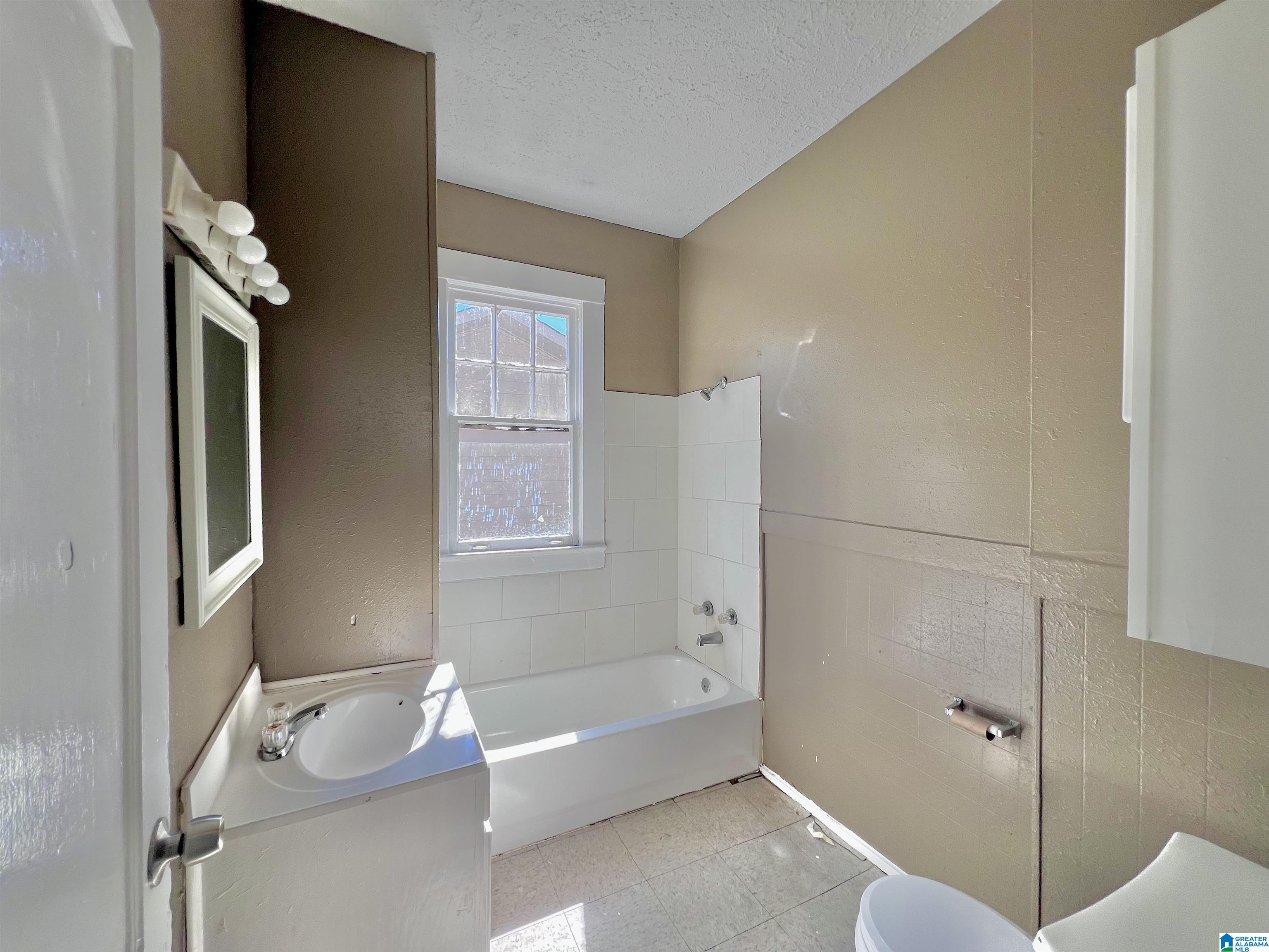 963 3rd Street West Birmingham, AL 35204 - Photo 15 of 16