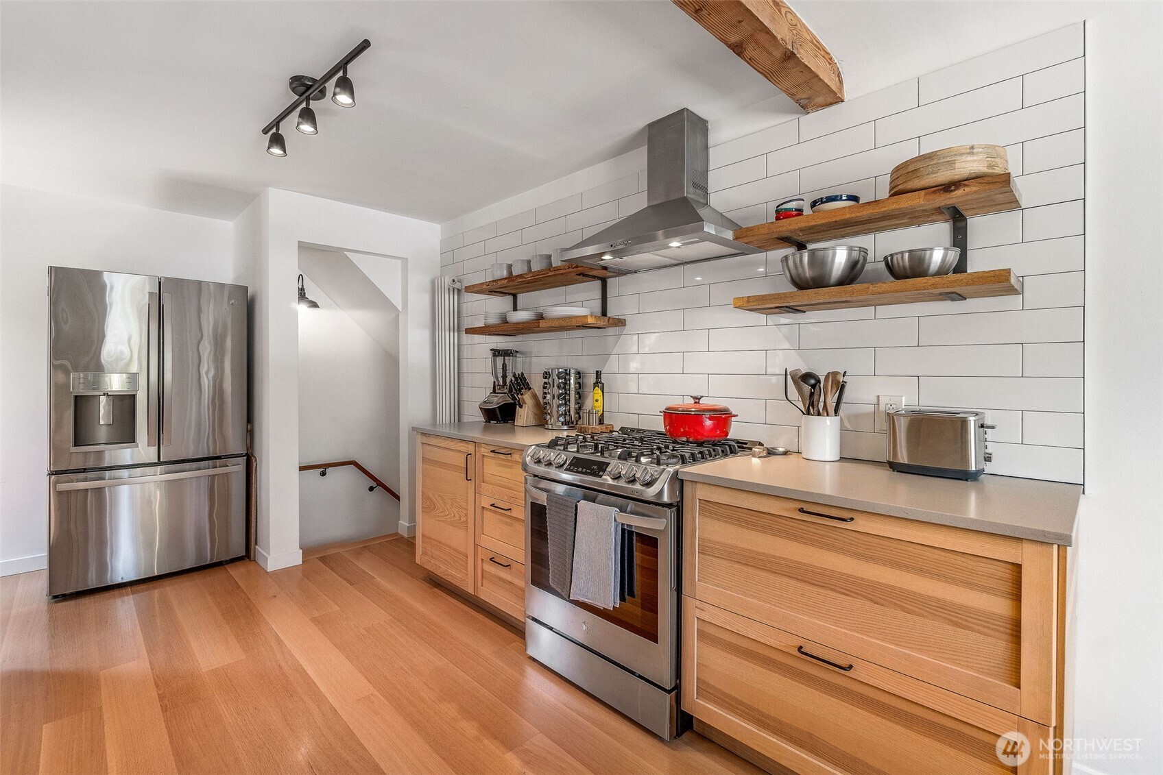 1705 North 82nd Street Seattle, WA 98103 - Photo 9 of 33
