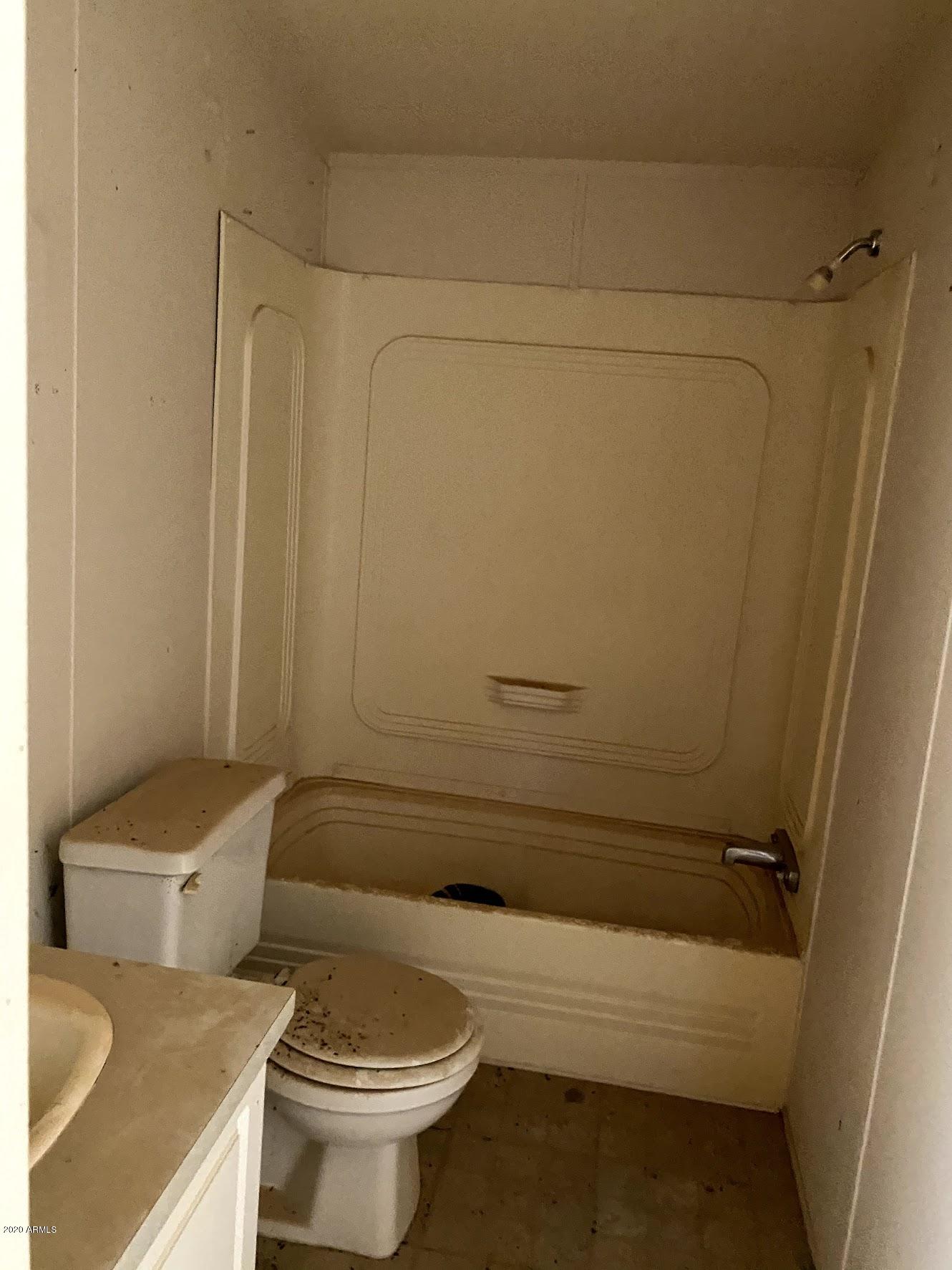11337 Coloma Road Arizona City, AZ 85123 - Photo 9 of 13 bathroom