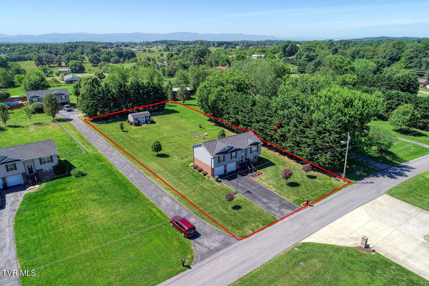 129 Townsend Road Fall Branch, TN 37656 - Photo 20 of 77 BG. 129 Townsend. Fall B MLSa (19 of 38
