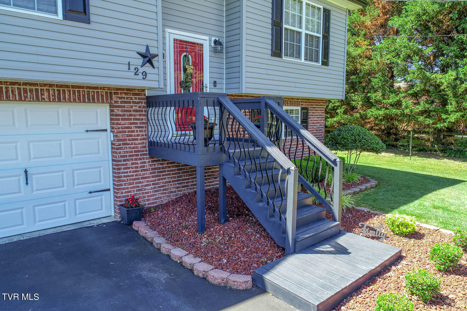 129 Townsend Road Fall Branch, TN 37656 - Photo 5 of 77 BG. 129 Townsend. Fall B MLSa (3 of 38)
