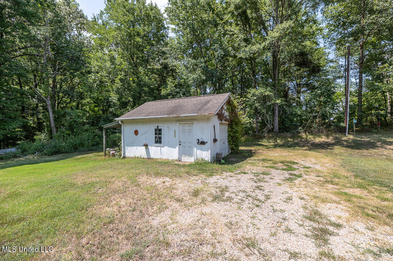 673 Lee Road Byhalia, MS 38611 - Photo 25 of 32 673LeeRd-42-31