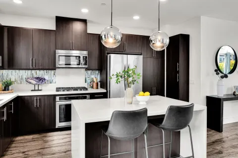 $1,100,000 | 2432 Via Alta, San Diego, CA 92108