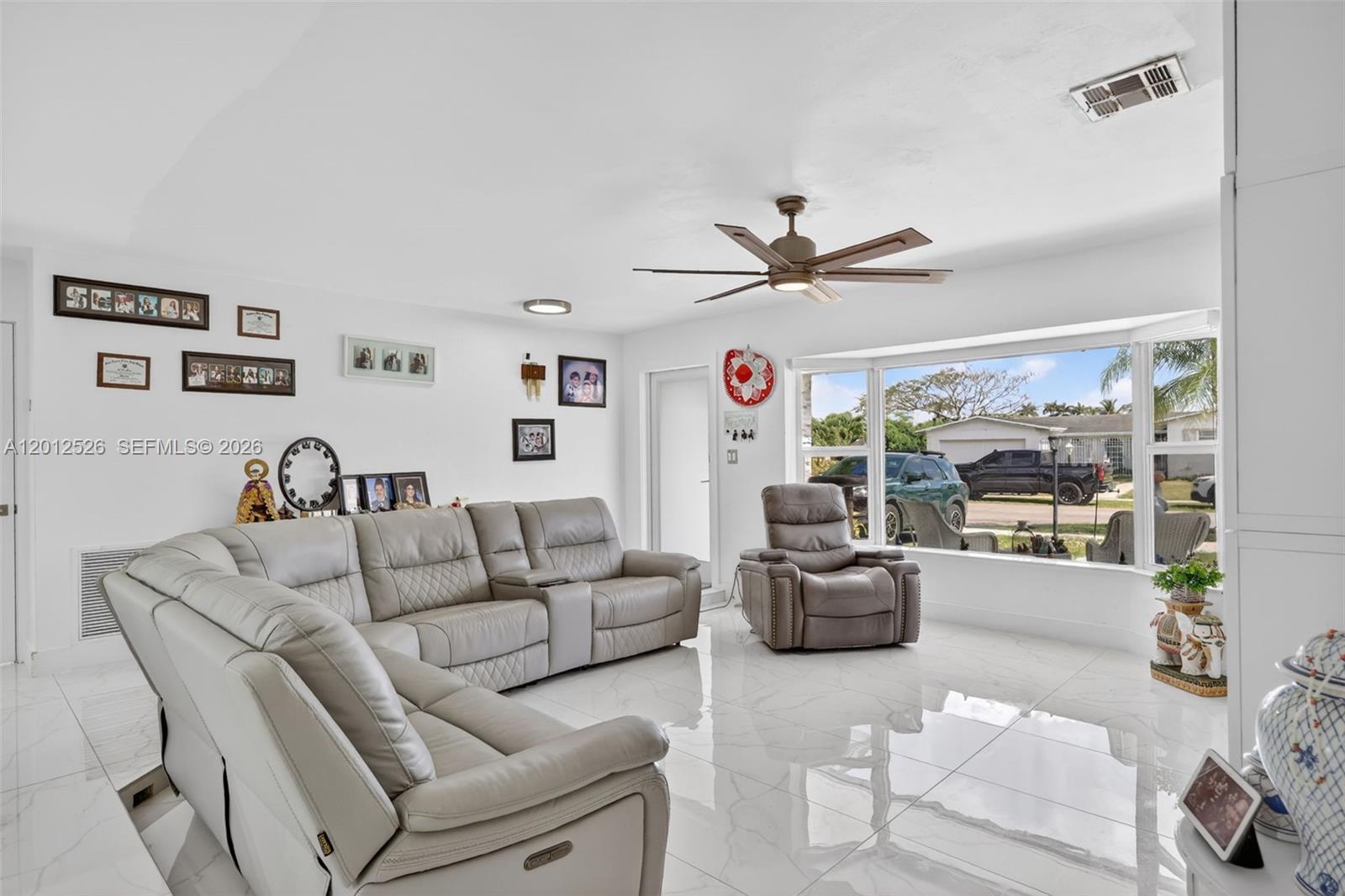 14234 Southwest 75th Terrace Miami, FL 33183 - Photo 11 of 61