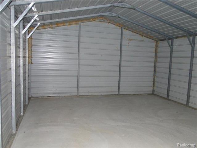 10383 East Mt Morris Road Davison, MI 48423 - Photo 15 of 16 15 Inside Barn.JPG