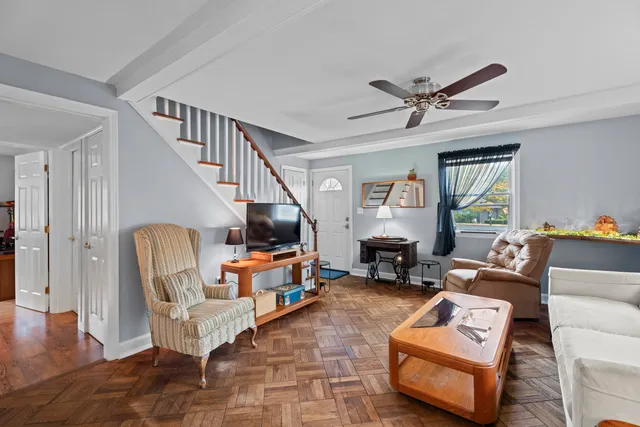 $374,900 | 101 Pool Road, North Haven, CT 06473