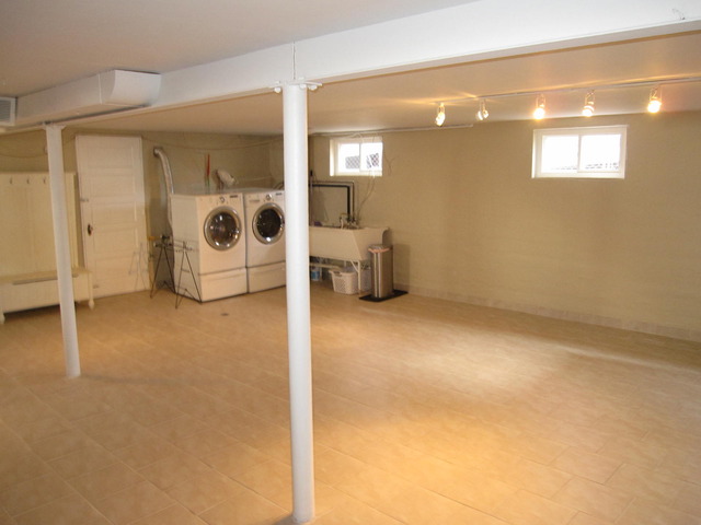 247 Bartram Road Riverside, IL 60546 - Photo 20 of 25