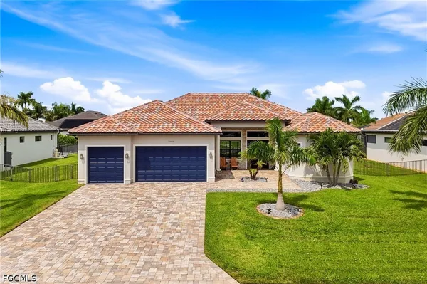 $630,000 | 1909 Southwest 45th Street, Cape Coral, FL 33914