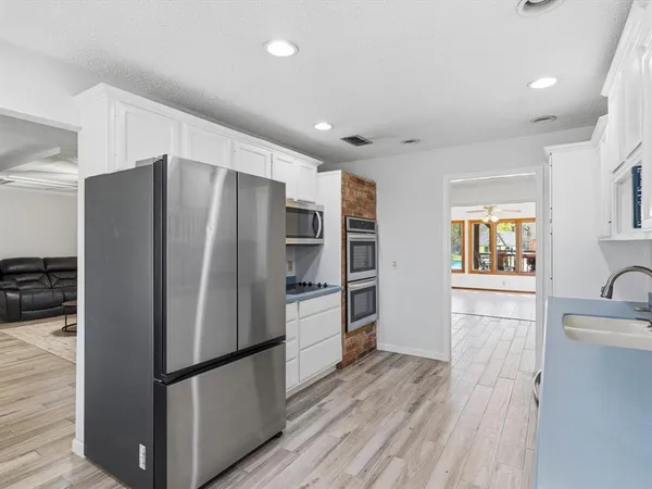 $499,900 | 408 Canyon Trail Road, Weatherford, TX 76087