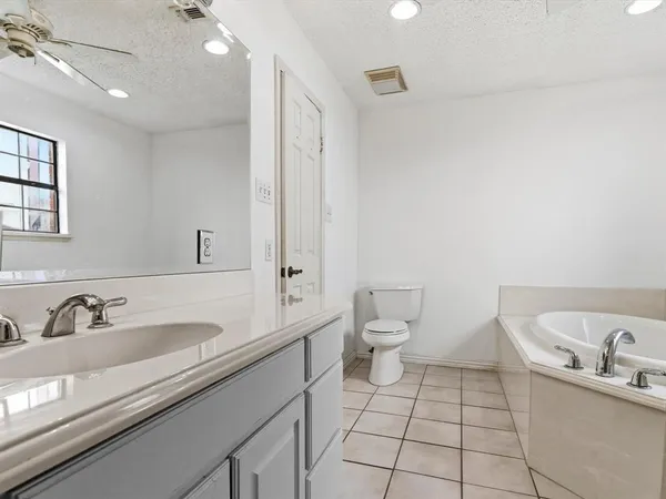 $499,900 | 408 Canyon Trail Road, Weatherford, TX 76087