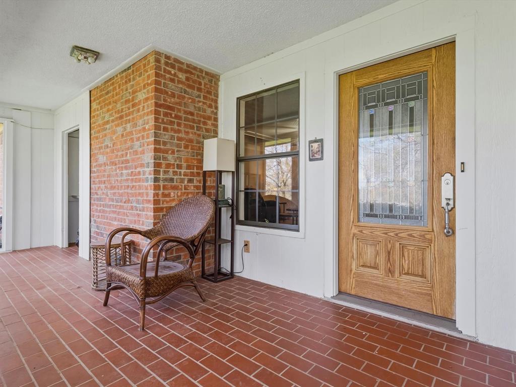 408 Canyon Trail Road Weatherford, TX 76087 - Photo 5 of 39