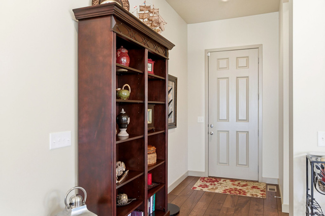 987 East Deer Arch Lane Draper, UT 84020 - Photo 10 of 46 Front entry