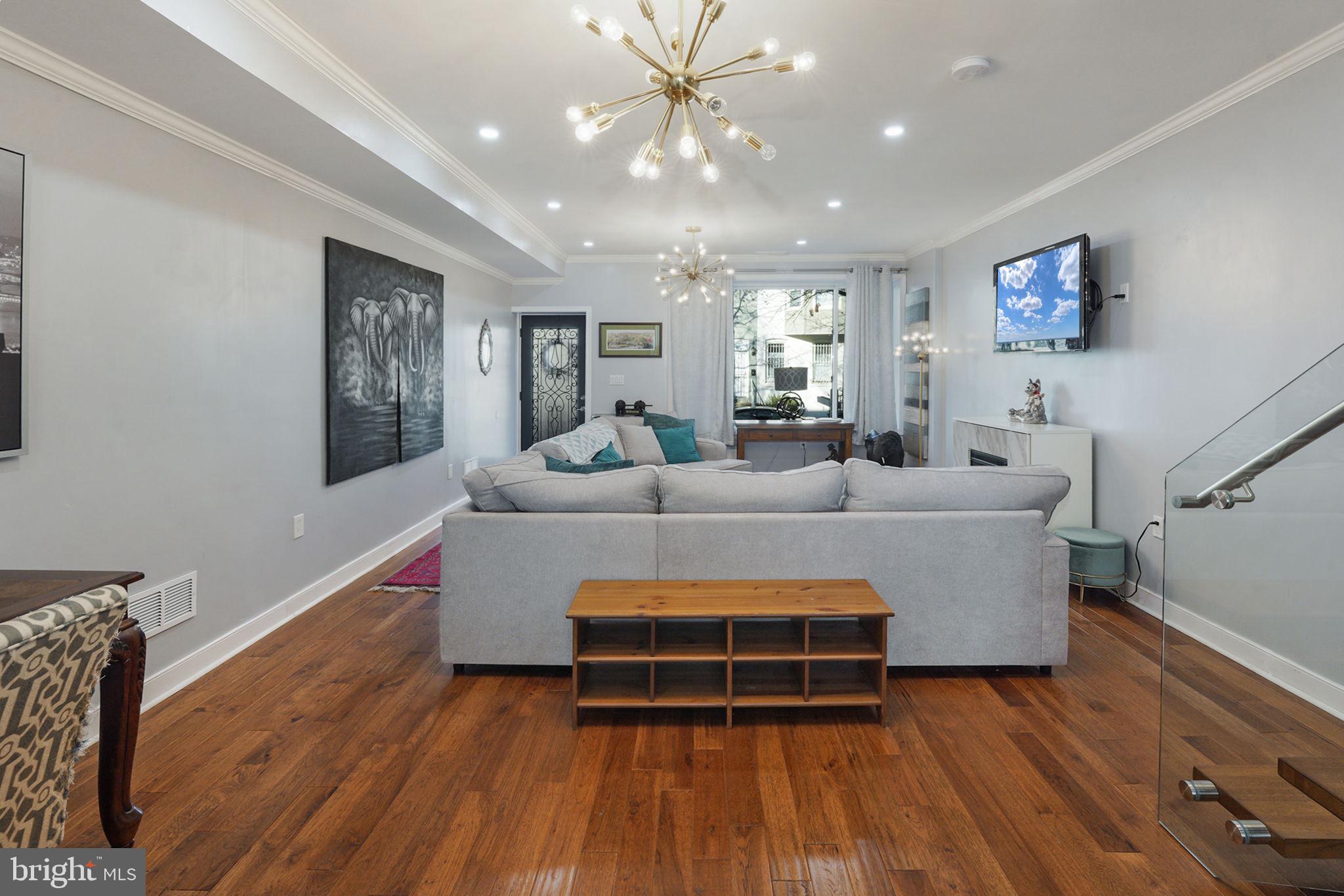 210 Bates Street Northwest Washington, DC 20001 - Photo 4 of 40