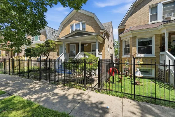 $450,000 | 1235 North Harding Avenue, Chicago, IL 60651