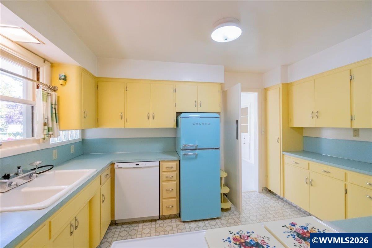 714 Southwest Ferry Street Albany, OR 97321 - Photo 13 of 35 Gallery Image 13