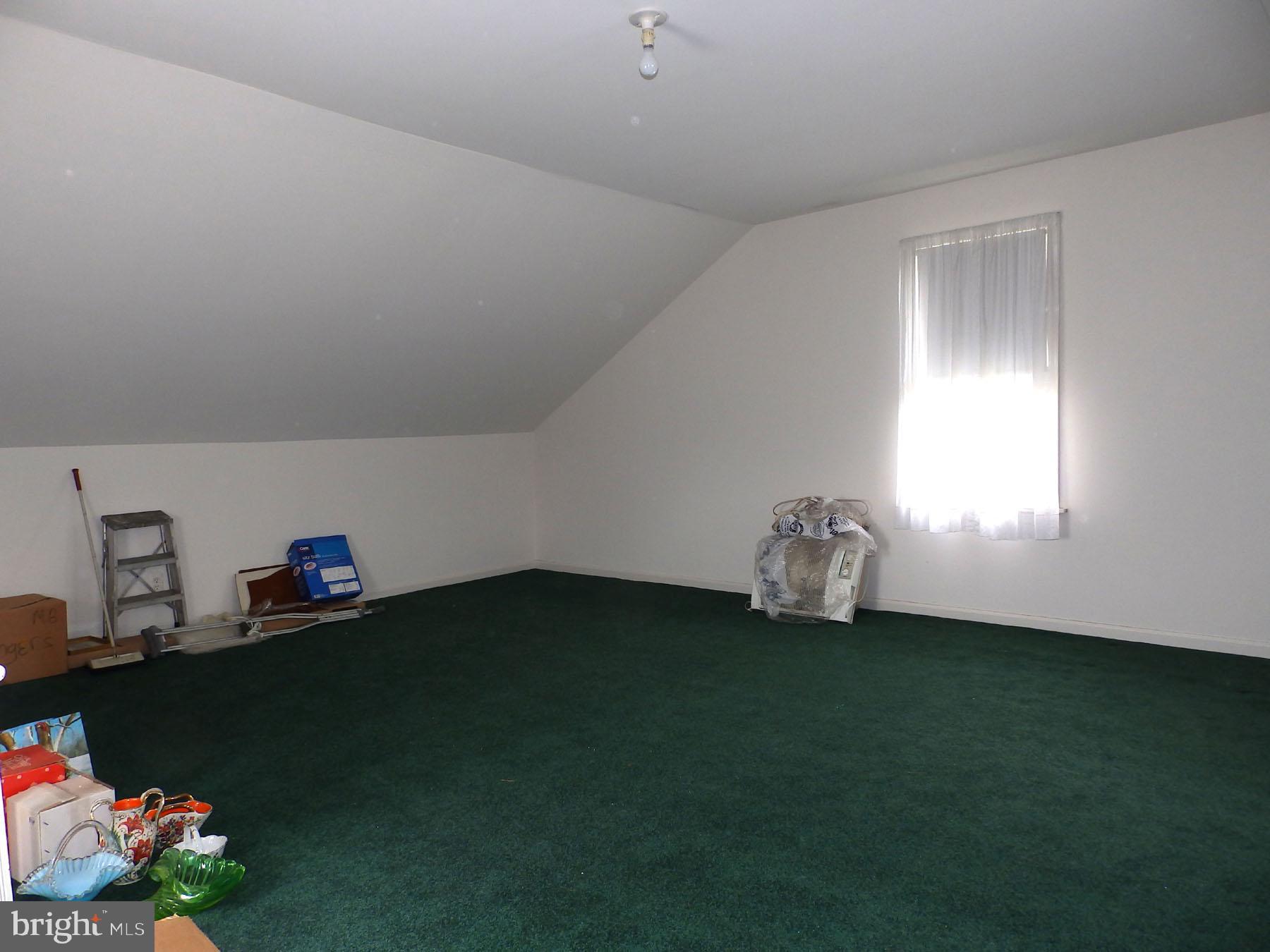 147 Klockner Road Hamilton, NJ 08619 - Photo 14 of 15 3rd Floor