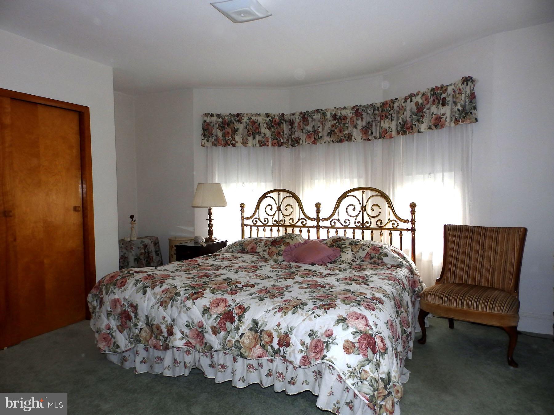 147 Klockner Road Hamilton, NJ 08619 - Photo 8 of 15 Master Bedroom