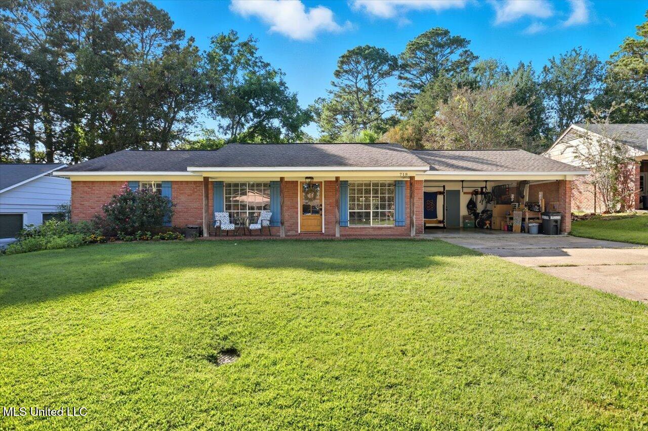 01-718 Tanglewood Dr _ Home Tours MS